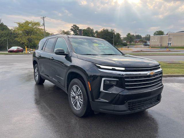 used 2025 Chevrolet Traverse car, priced at $38,000
