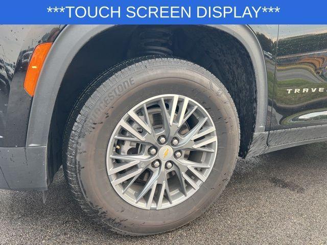 used 2025 Chevrolet Traverse car, priced at $37,500