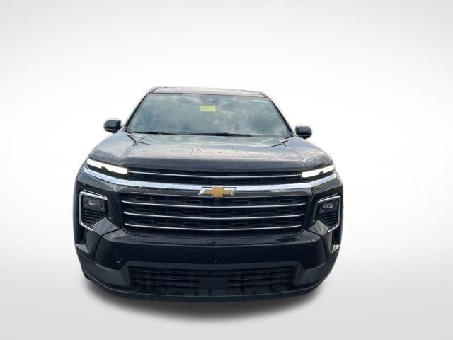 used 2025 Chevrolet Traverse car, priced at $37,200