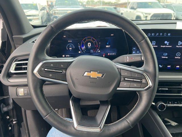 used 2025 Chevrolet Traverse car, priced at $37,500