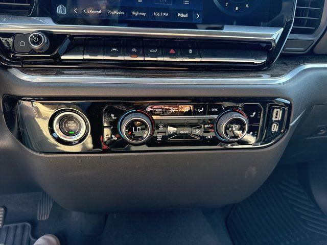 used 2022 Chevrolet Silverado 1500 car, priced at $35,000