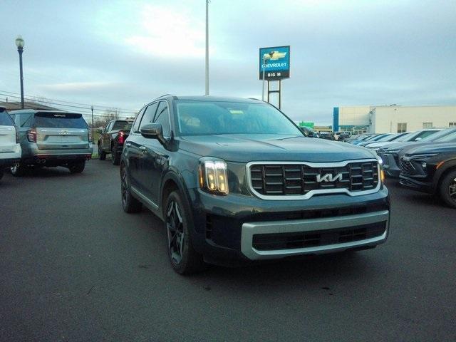 used 2024 Kia Telluride car, priced at $36,500