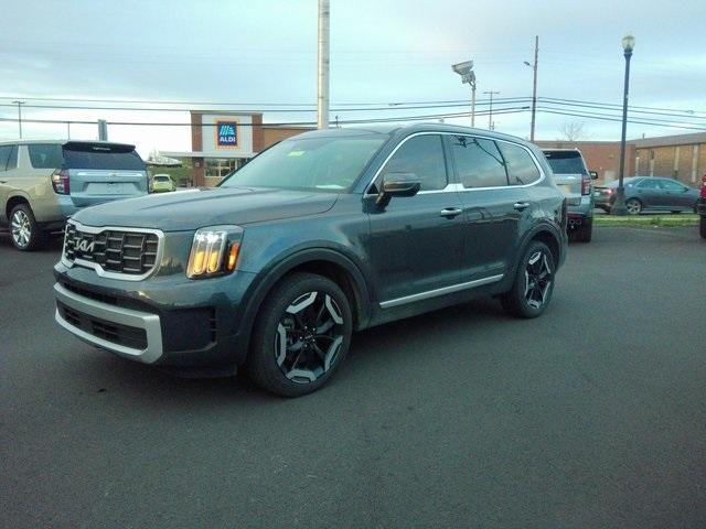 used 2024 Kia Telluride car, priced at $36,500