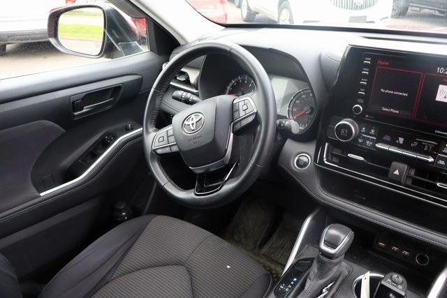 used 2020 Toyota Highlander car, priced at $26,500