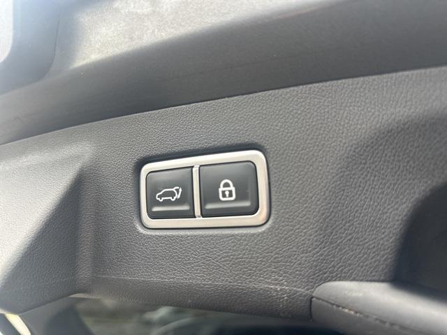 used 2023 Kia Sorento car, priced at $29,500