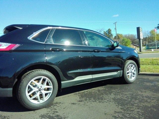 used 2024 Ford Edge car, priced at $29,500