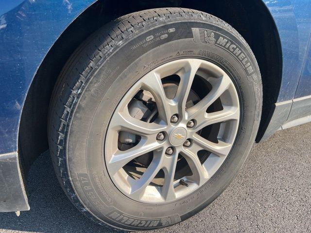 used 2021 Chevrolet Equinox car, priced at $15,200