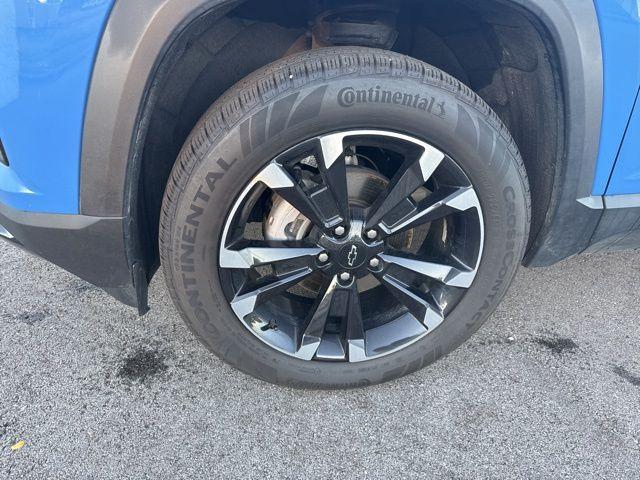 used 2025 Chevrolet Equinox car, priced at $29,900