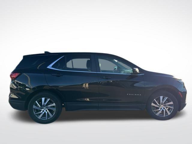used 2022 Chevrolet Equinox car, priced at $19,000