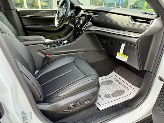new 2025 Jeep Grand Cherokee L car, priced at $44,940