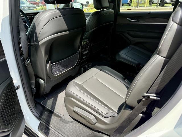 new 2025 Jeep Grand Cherokee L car, priced at $44,940