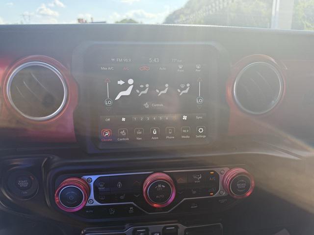 used 2021 Jeep Gladiator car, priced at $30,949