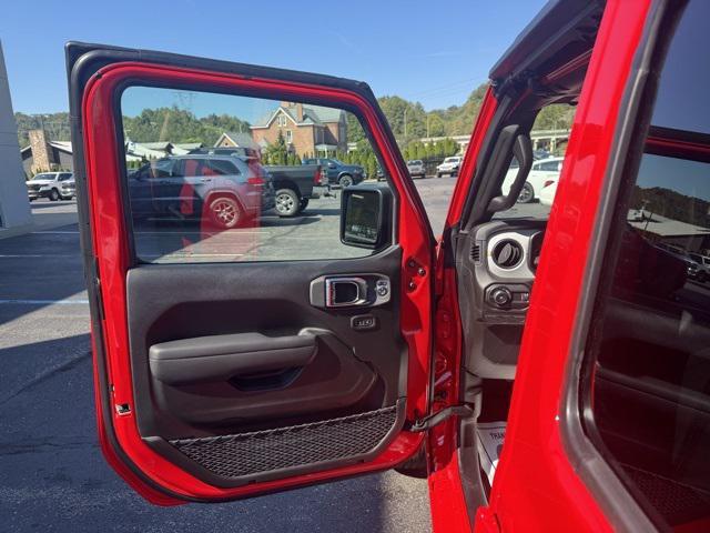 new 2025 Jeep Wrangler car, priced at $45,145