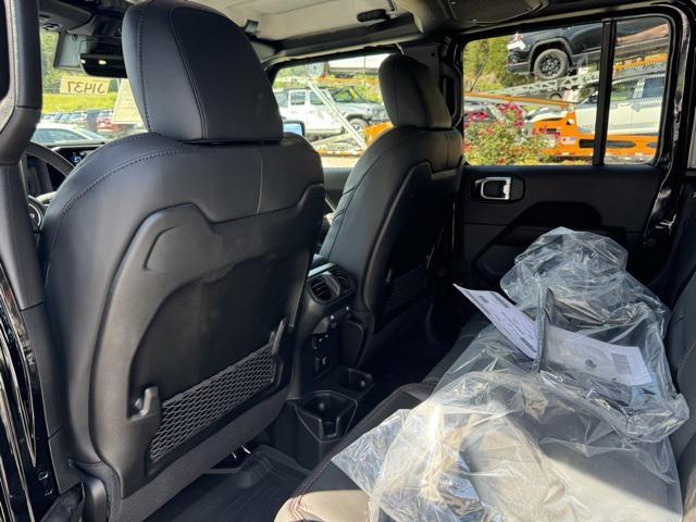 new 2025 Jeep Gladiator car, priced at $55,590