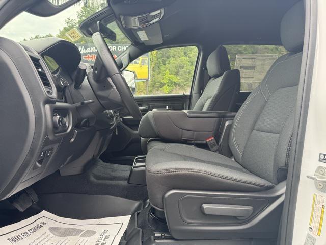 new 2025 Ram 1500 car, priced at $46,657
