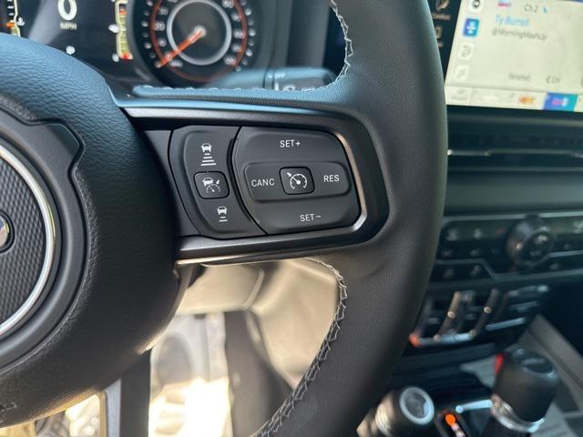 new 2025 Jeep Gladiator car, priced at $46,532