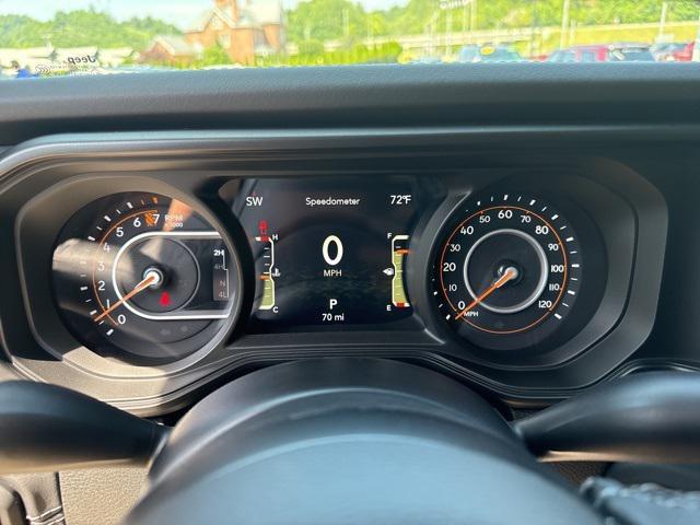 new 2025 Jeep Gladiator car, priced at $46,532