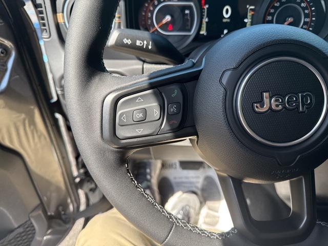 new 2025 Jeep Gladiator car, priced at $46,532