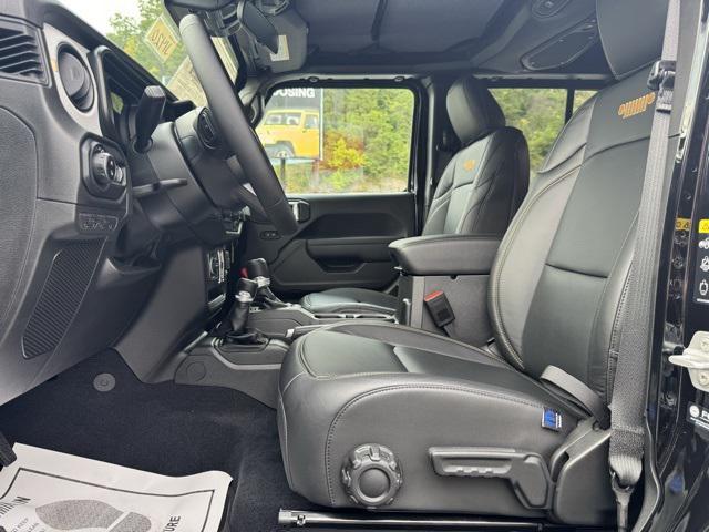 new 2025 Jeep Gladiator car, priced at $45,704