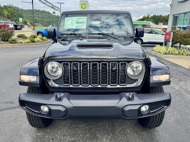 new 2025 Jeep Gladiator car, priced at $45,704