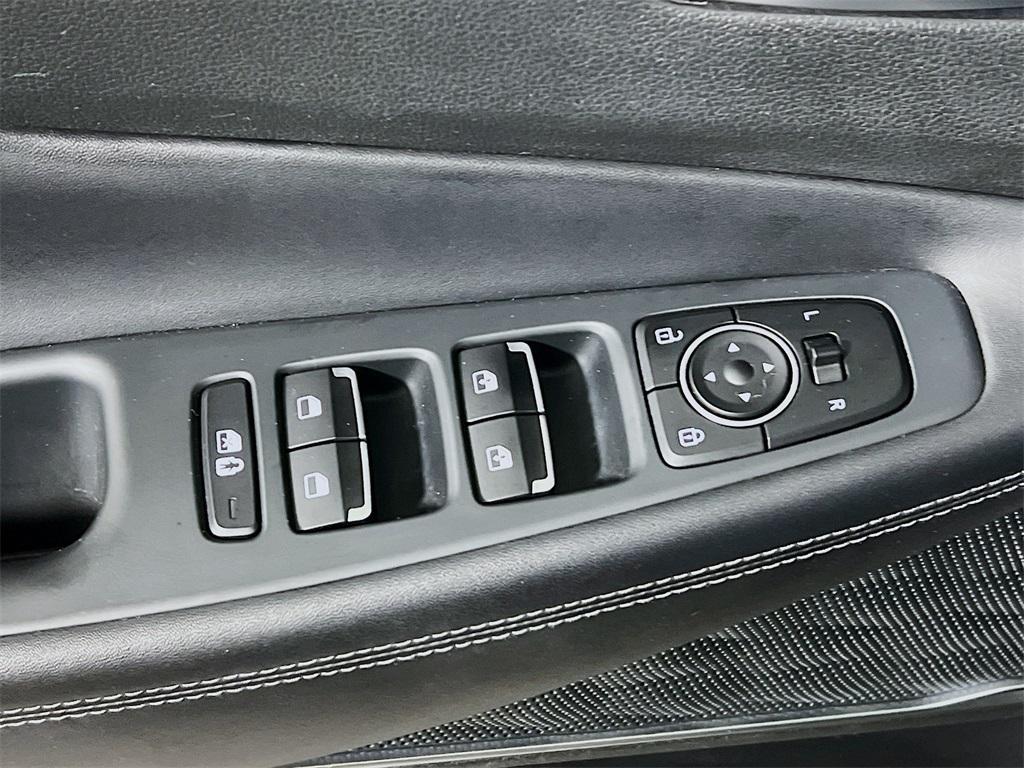 used 2023 Hyundai Santa Fe car, priced at $18,200