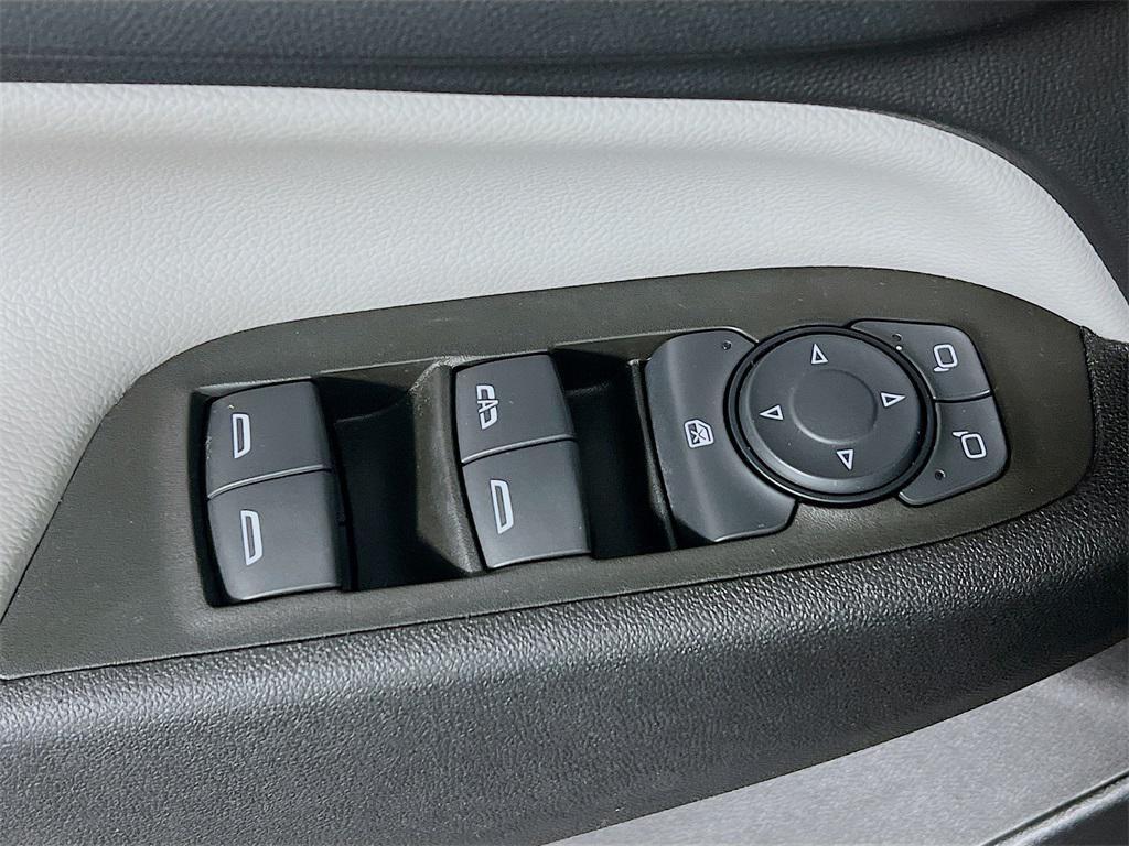 used 2023 Chevrolet Equinox car, priced at $17,500
