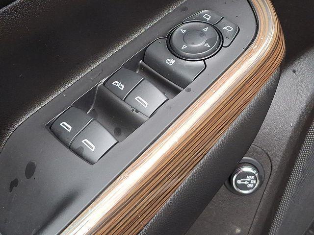 used 2023 GMC Acadia car, priced at $29,304