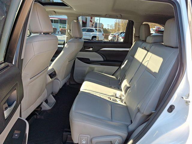 used 2017 Toyota Highlander car, priced at $19,882