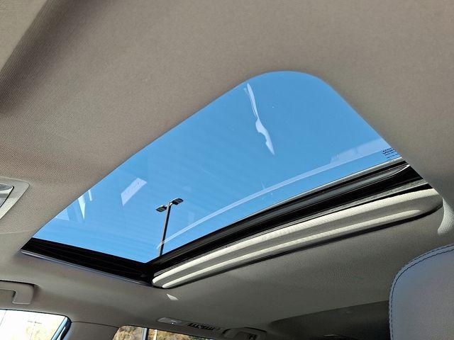 used 2017 Toyota Highlander car, priced at $19,882