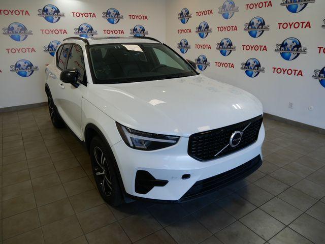 used 2024 Volvo XC40 car, priced at $32,991