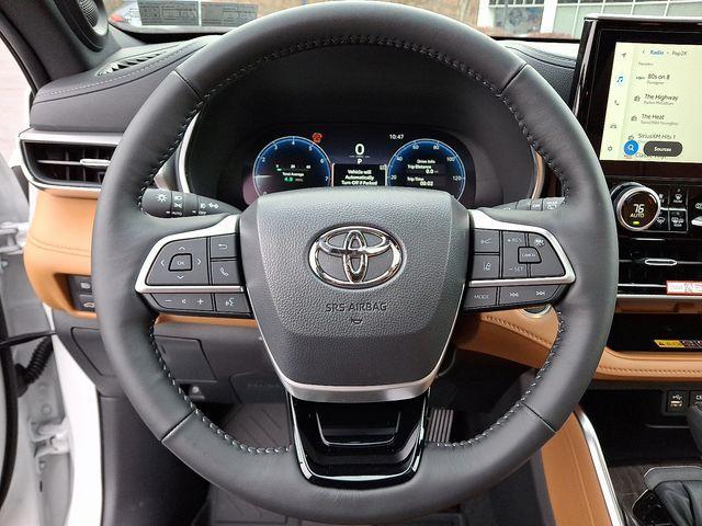 new 2026 Toyota Highlander car, priced at $56,517