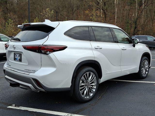 new 2026 Toyota Highlander car, priced at $56,517