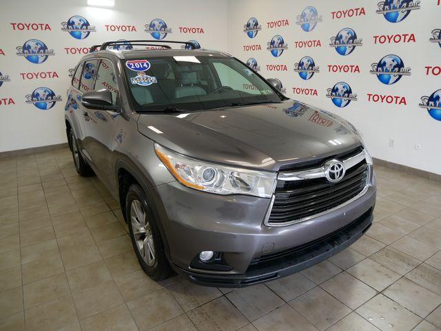 used 2014 Toyota Highlander car, priced at $17,991