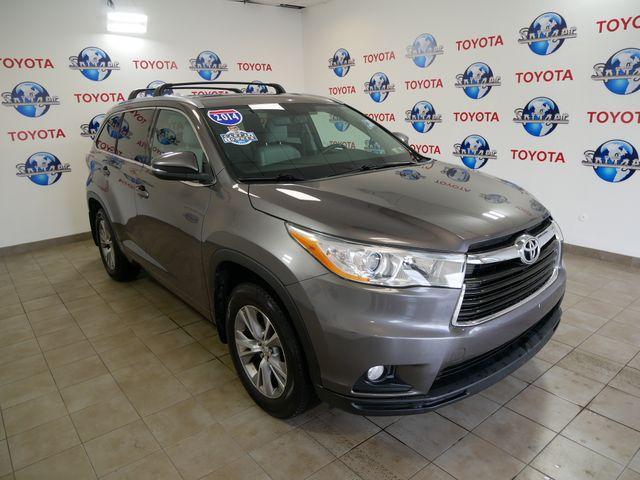 used 2014 Toyota Highlander car, priced at $17,991