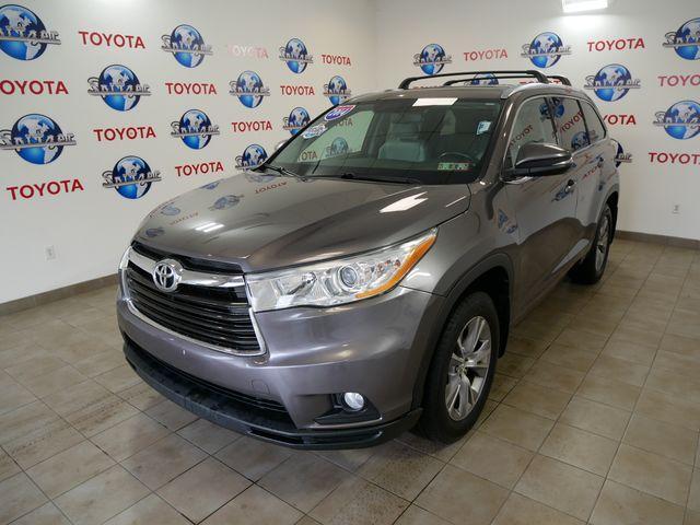 used 2014 Toyota Highlander car, priced at $17,991