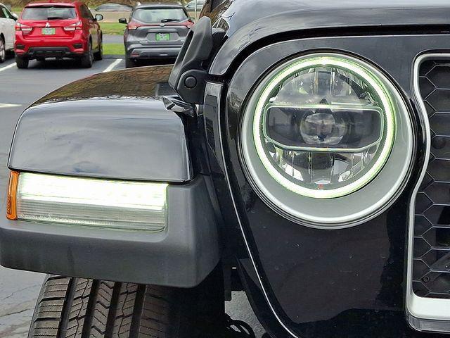 used 2022 Jeep Gladiator car, priced at $30,494