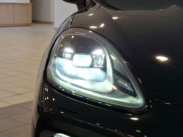 used 2022 Porsche Cayenne car, priced at $53,894