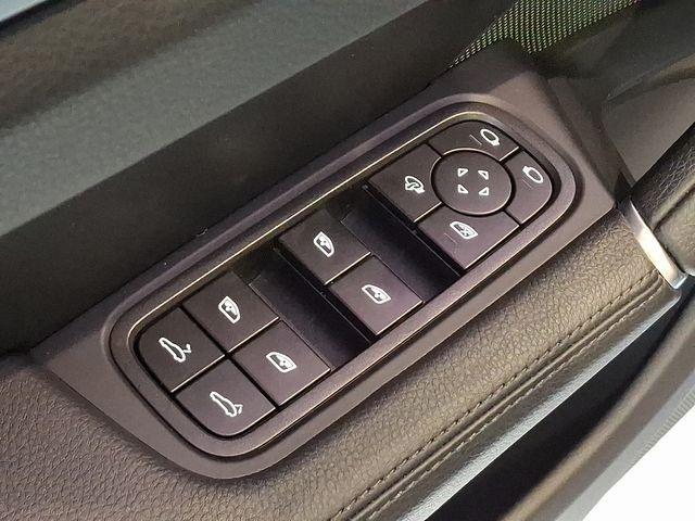 used 2022 Porsche Cayenne car, priced at $53,894