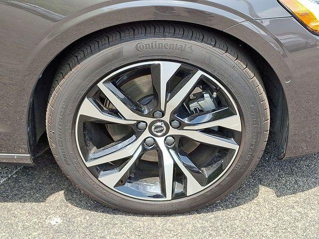 used 2024 Volvo S60 car, priced at $35,994