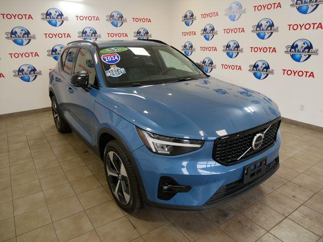 used 2024 Volvo XC40 car, priced at $36,493