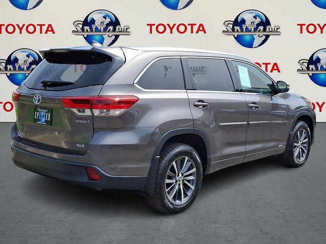 used 2017 Toyota Highlander Hybrid car, priced at $20,684
