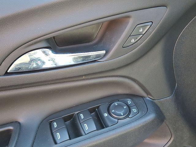 used 2023 Chevrolet Equinox car, priced at $20,593