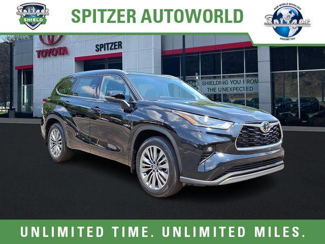 new 2025 Toyota Highlander car, priced at $55,017