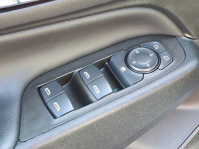 used 2023 Chevrolet Equinox car, priced at $21,993