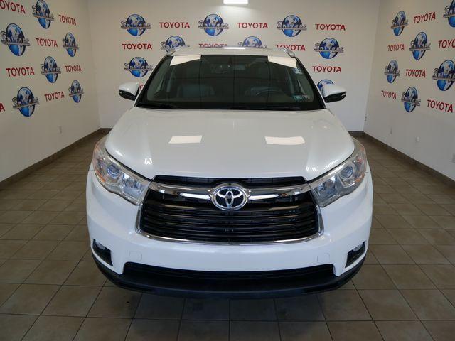 used 2016 Toyota Highlander car, priced at $15,693