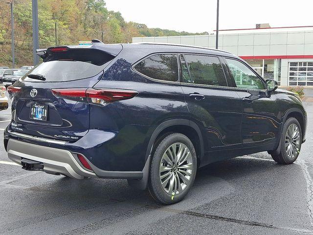 new 2025 Toyota Highlander car, priced at $56,207
