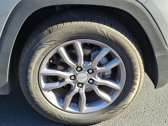 used 2024 GMC Terrain car, priced at $23,992