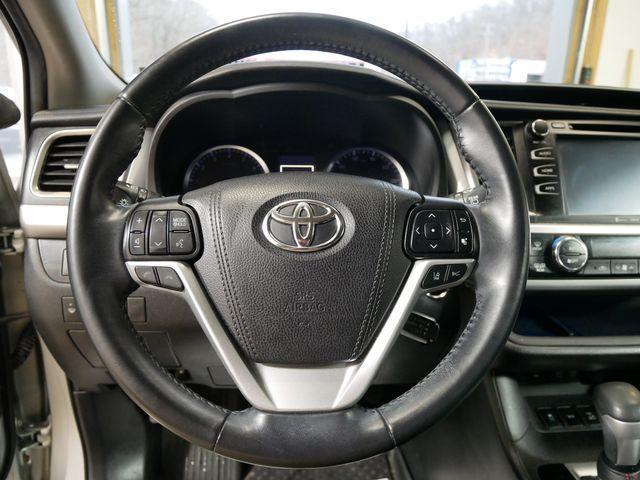 used 2019 Toyota Highlander car, priced at $25,491