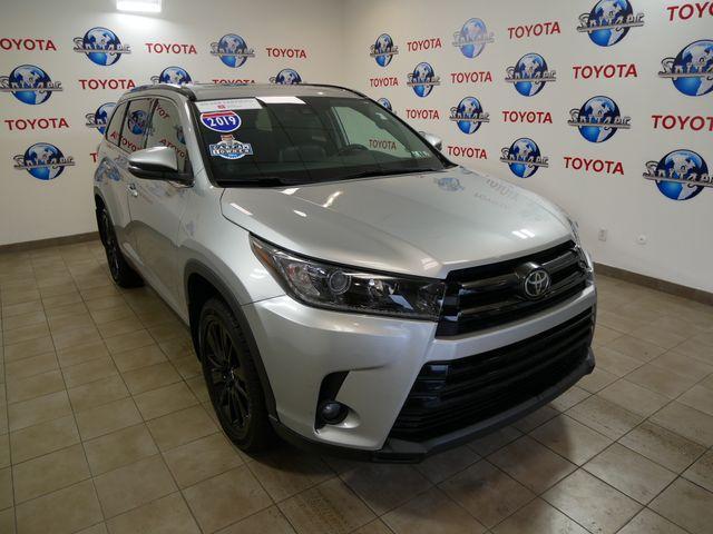 used 2019 Toyota Highlander car, priced at $25,491