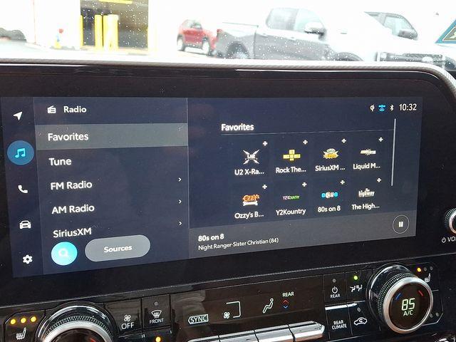 used 2023 Toyota Highlander car, priced at $42,991